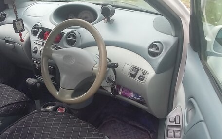 Toyota Vitz, 2001 год, 390 000 рублей, 6 фотография
