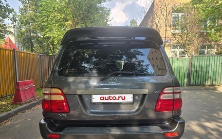 Toyota Land Cruiser 100 рестайлинг 2, 2004 год, 1 800 000 рублей, 4 фотография
