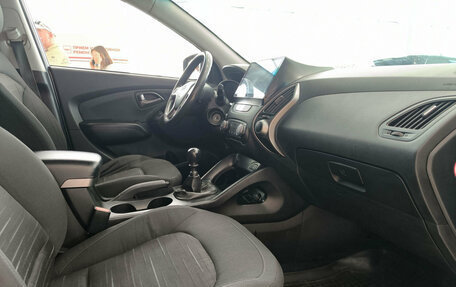Hyundai ix35 I рестайлинг, 2013 год, 720 000 рублей, 11 фотография