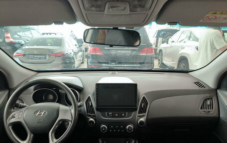 Hyundai ix35 I рестайлинг, 2013 год, 720 000 рублей, 14 фотография