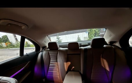 Mercedes-Benz E-Класс, 2016 год, 2 300 000 рублей, 8 фотография