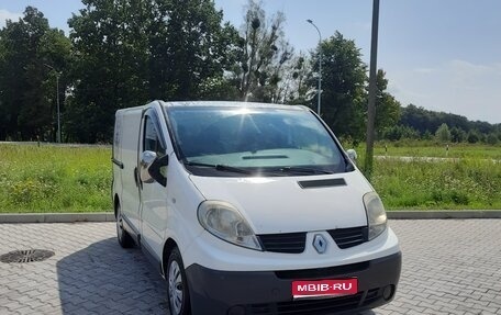 Renault Trafic, 2009 год, 850 000 рублей, 1 фотография