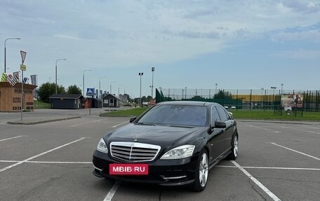 Mercedes-Benz S-Класс, 2010 год, 1 550 000 рублей, 2 фотография