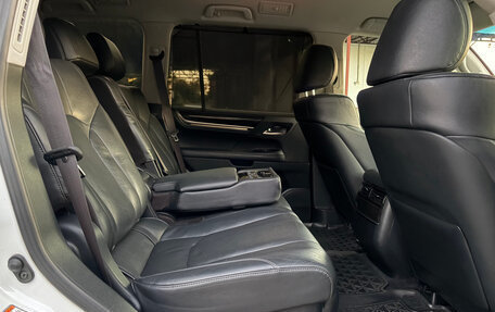 Lexus LX III, 2016 год, 5 500 000 рублей, 31 фотография
