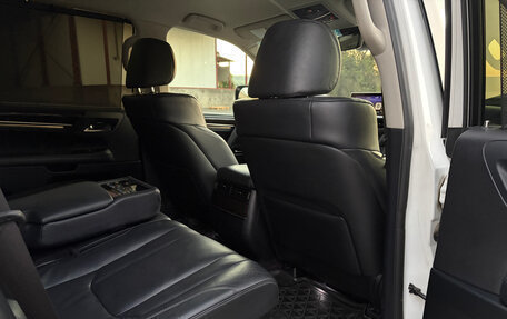 Lexus LX III, 2016 год, 5 500 000 рублей, 30 фотография
