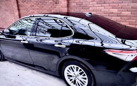 Toyota Camry, 2019 год, 3 300 000 рублей, 4 фотография