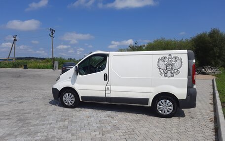 Renault Trafic, 2009 год, 850 000 рублей, 3 фотография