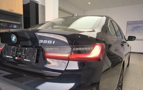 BMW 3 серия, 2024 год, 4 750 000 рублей, 14 фотография