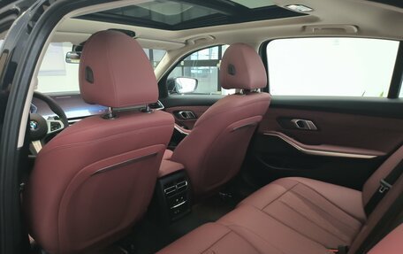 BMW 3 серия, 2024 год, 4 750 000 рублей, 25 фотография
