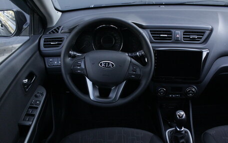 KIA Rio III рестайлинг, 2013 год, 945 000 рублей, 8 фотография