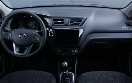 KIA Rio III рестайлинг, 2013 год, 945 000 рублей, 9 фотография