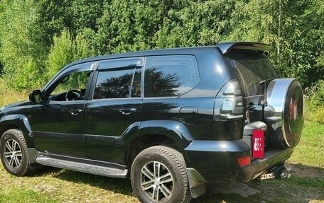 Toyota Land Cruiser Prado 120 рестайлинг, 2007 год, 2 фотография