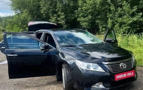 Toyota Camry, 2013 год, 1 250 000 рублей, 4 фотография