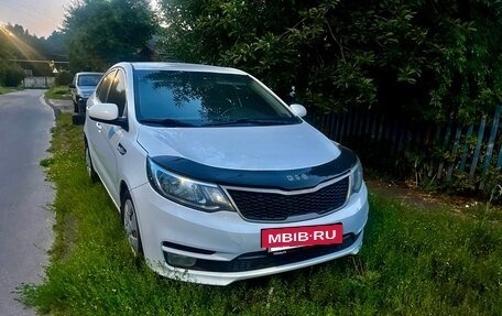 KIA Rio III рестайлинг, 2015 год, 650 000 рублей, 2 фотография