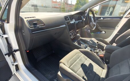 Volkswagen Golf VII, 2017 год, 1 550 000 рублей, 11 фотография