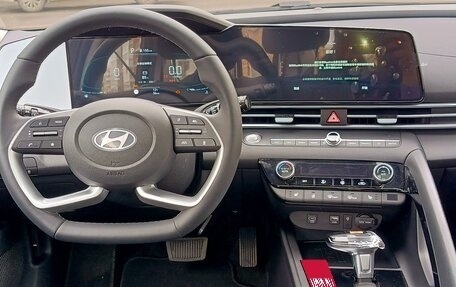 Hyundai Elantra, 2026 год, 2 100 000 рублей, 23 фотография