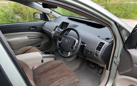 Toyota Prius, 2006 год, 495 000 рублей, 12 фотография