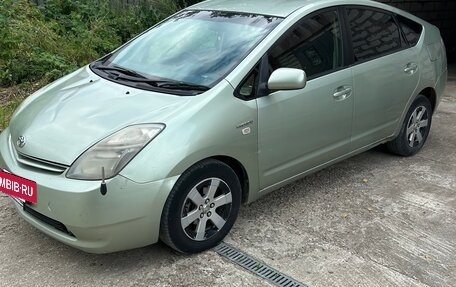 Toyota Prius, 2006 год, 495 000 рублей, 3 фотография