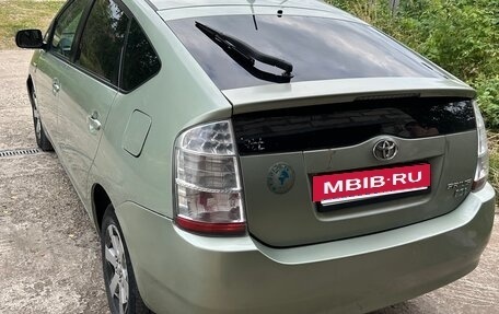 Toyota Prius, 2006 год, 495 000 рублей, 4 фотография