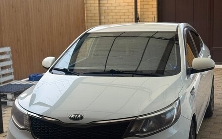 KIA Rio III рестайлинг, 2017 год, 900 000 рублей, 1 фотография
