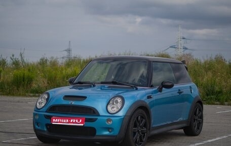 MINI Hatch, 2002 год, 750 000 рублей, 1 фотография