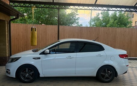 KIA Rio III рестайлинг, 2017 год, 900 000 рублей, 2 фотография