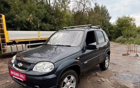 Chevrolet Niva I рестайлинг, 2010 год, 260 000 рублей, 2 фотография