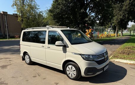 Volkswagen Caravelle T6 рестайлинг, 2020 год, 3 800 000 рублей, 3 фотография