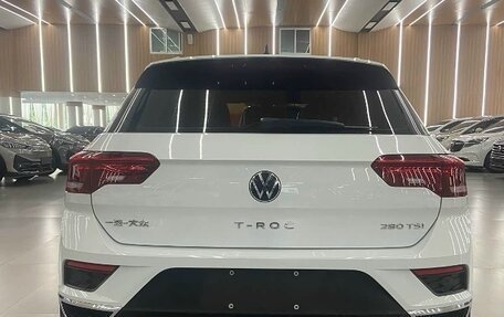 Volkswagen T-Roc I, 2025 год, 1 897 000 рублей, 4 фотография