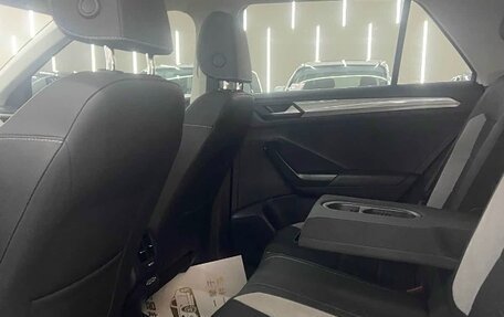 Volkswagen T-Roc I, 2025 год, 1 897 000 рублей, 8 фотография