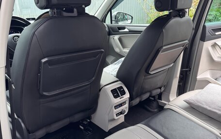 Volkswagen Tiguan II, 2020 год, 3 600 000 рублей, 8 фотография