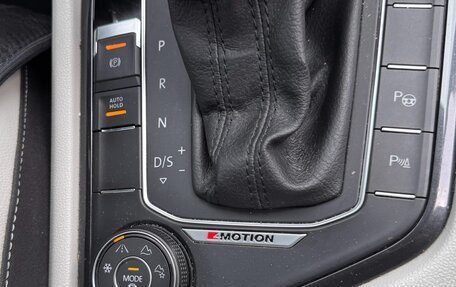 Volkswagen Tiguan II, 2020 год, 3 600 000 рублей, 10 фотография