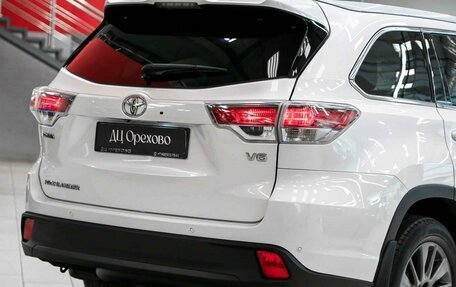 Toyota Highlander III, 2014 год, 2 590 000 рублей, 5 фотография