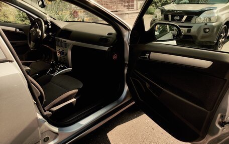 Opel Astra H, 2010 год, 900 000 рублей, 9 фотография