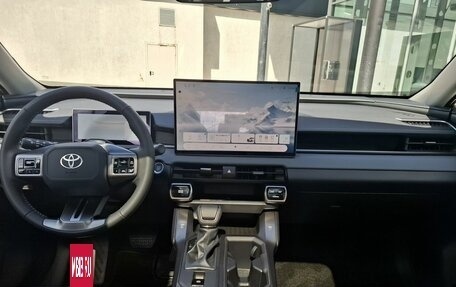 Toyota RAV4, 2026 год, 4 290 000 рублей, 26 фотография