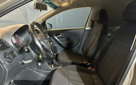 Volkswagen Polo VI (EU Market), 2015 год, 799 000 рублей, 7 фотография
