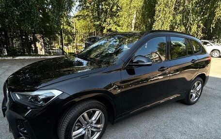 BMW X1, 2020 год, 3 300 000 рублей, 2 фотография