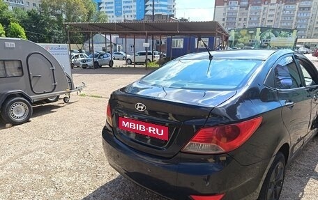Hyundai Solaris II рестайлинг, 2011 год, 400 000 рублей, 4 фотография