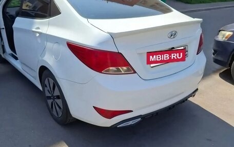 Hyundai Solaris II рестайлинг, 2016 год, 1 000 000 рублей, 6 фотография
