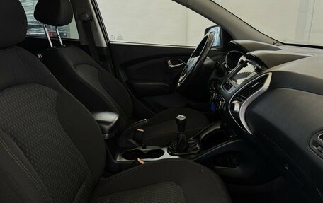 Hyundai ix35 I рестайлинг, 2013 год, 950 000 рублей, 13 фотография