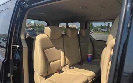 Hyundai H-1 II рестайлинг, 2019 год, 1 995 000 рублей, 17 фотография