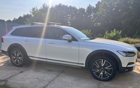 Volvo V90 Cross Country I рестайлинг, 2019 год, 4 300 000 рублей, 6 фотография
