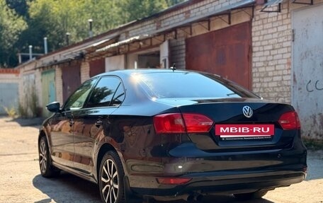 Volkswagen Jetta VI, 2013 год, 800 000 рублей, 4 фотография