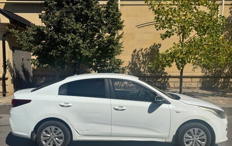 KIA Rio IV, 2017 год, 600 000 рублей, 4 фотография