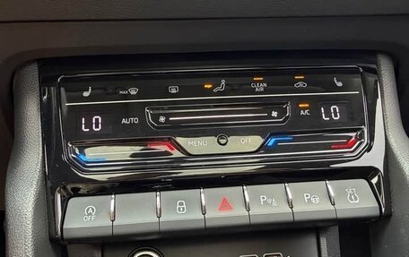 Skoda Karoq I, 2023 год, 2 520 000 рублей, 10 фотография