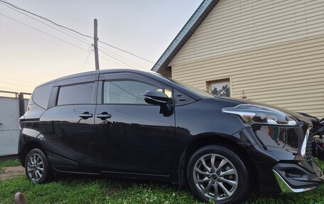 Toyota Sienta II, 2020 год, 1 700 000 рублей, 3 фотография