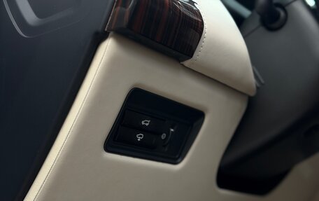 Land Rover Range Rover IV рестайлинг, 2015 год, 3 800 000 рублей, 19 фотография
