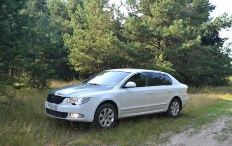 Skoda Superb III рестайлинг, 2012 год, 670 000 рублей, 3 фотография