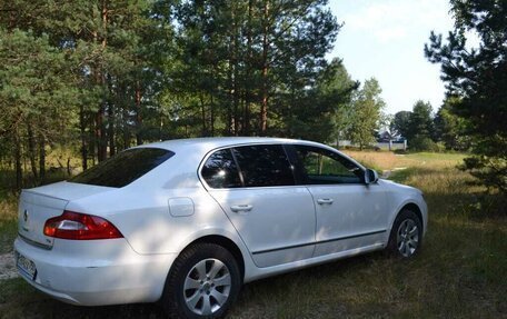 Skoda Superb III рестайлинг, 2012 год, 670 000 рублей, 6 фотография