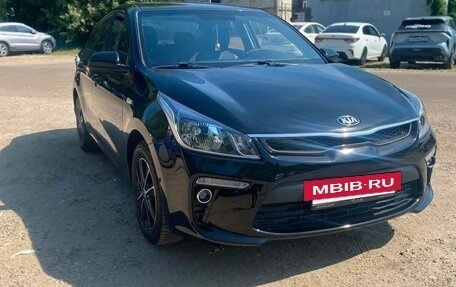 KIA Rio IV, 2018 год, 1 490 000 рублей, 2 фотография